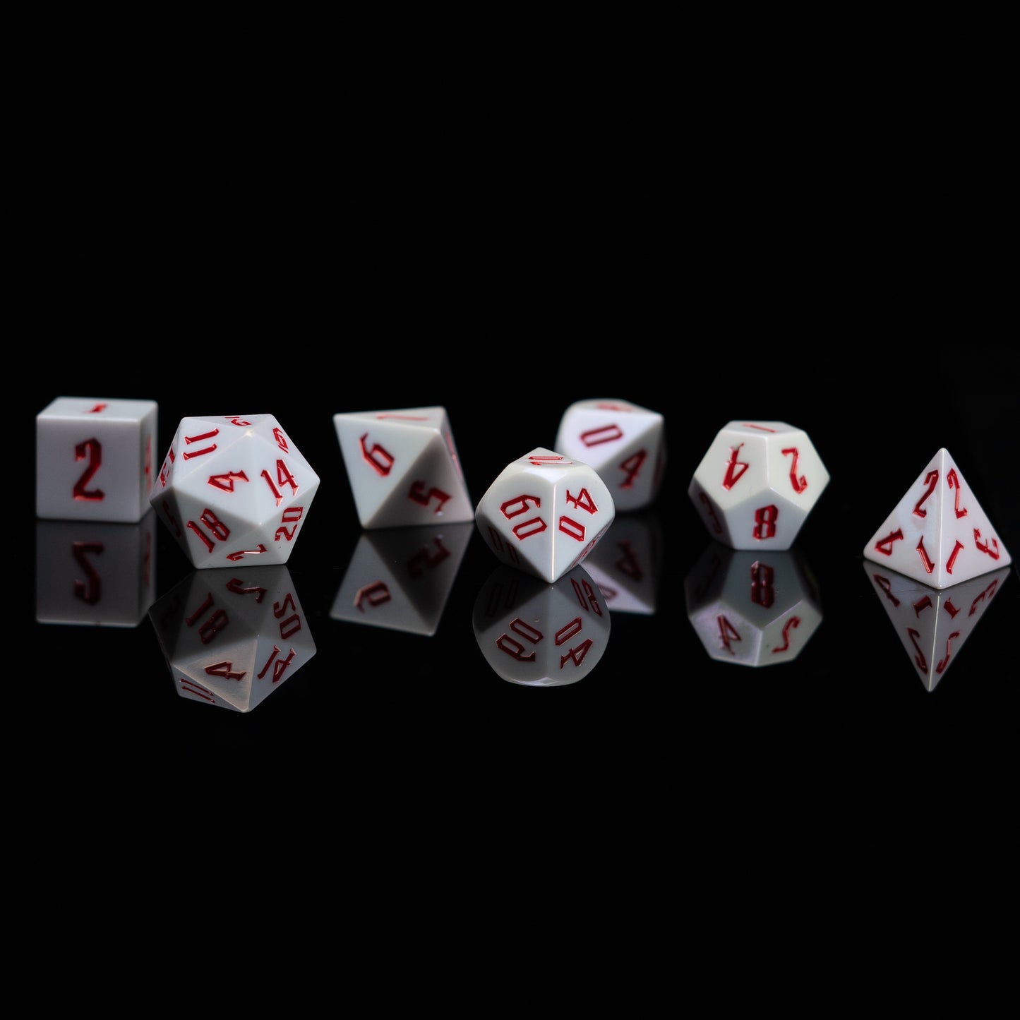 Roll Britannia Royal Guard Sharp Edged Electroplating Dnd Dice Set with Red and White Aesthetic